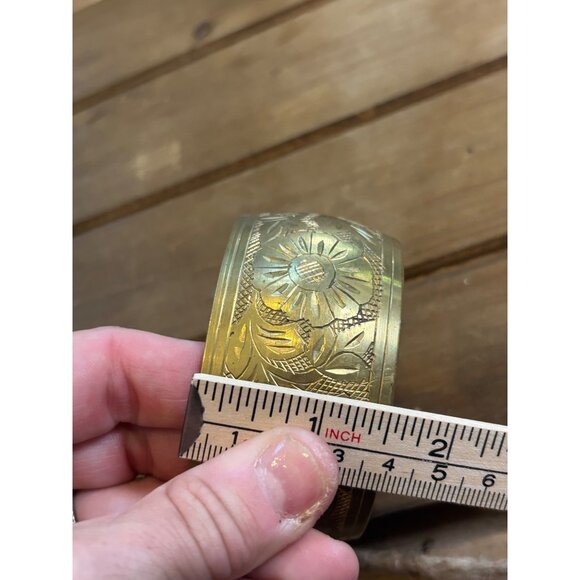 Vintage Brass Floral Etched Bangle Bracelet - Picture 3 of 9